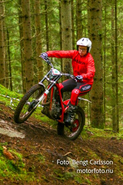 Preload previous image